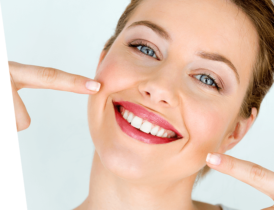 donna che sorride: cover dell'articolo endodonzia del blog del dentista dottore Pierluca Vivaldini